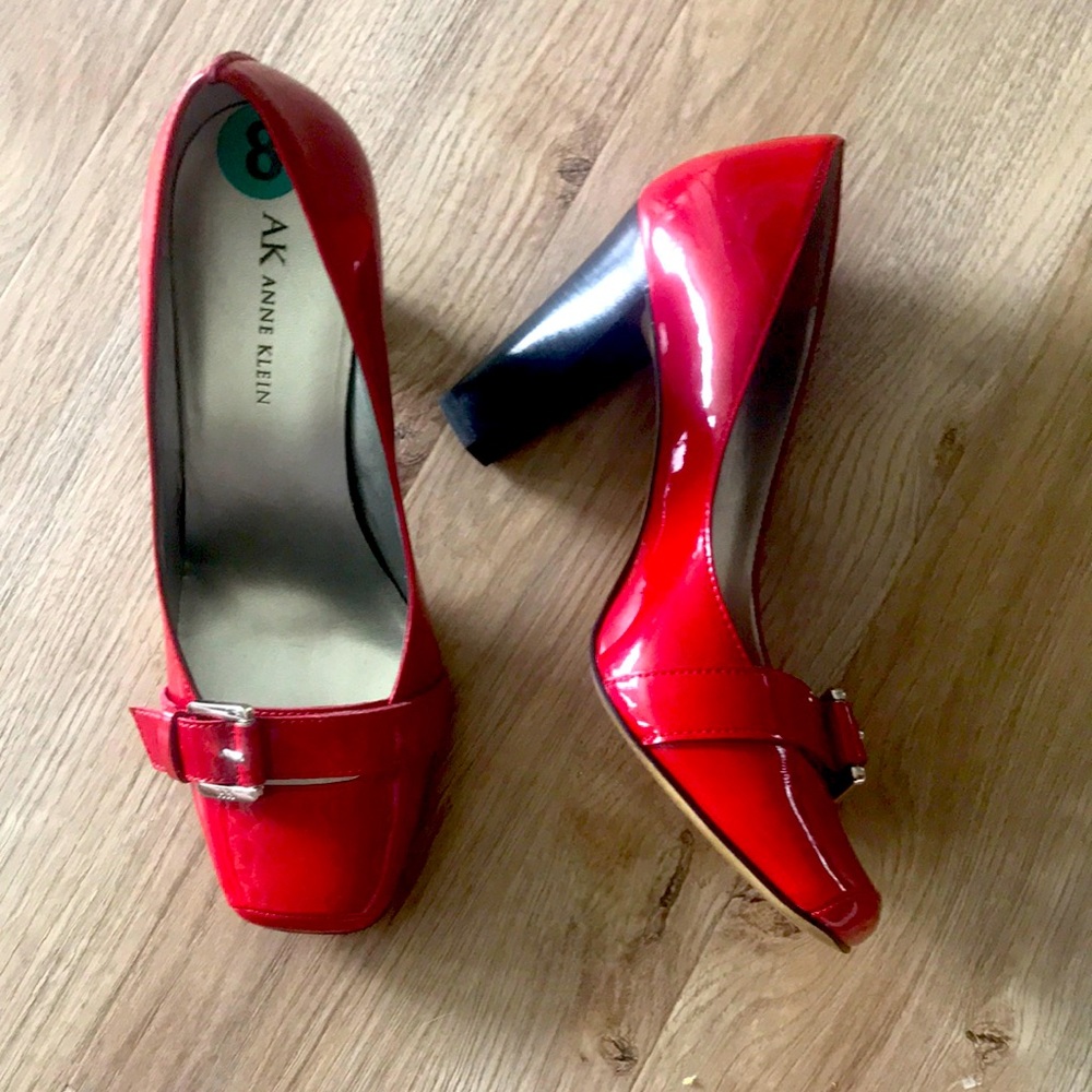 Red ANNE KLEIN high heels.